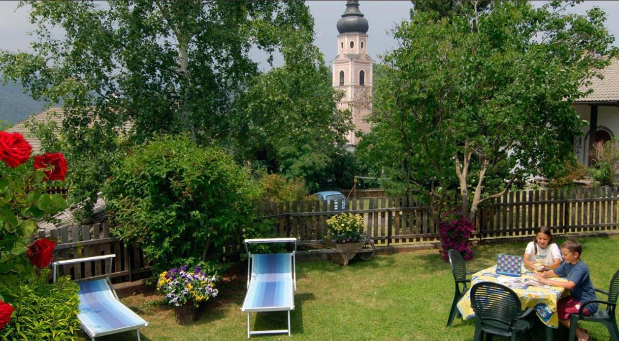 B&B Garni Lantschner Кастелрото Екстериор снимка